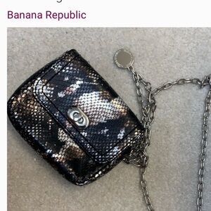 Banana Republic Shiny Silver Round Charm